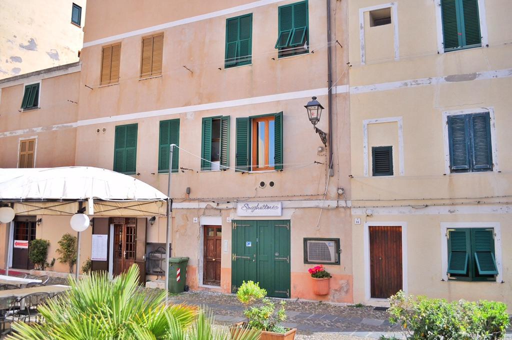 Alghero Ciutat Bilik gambar